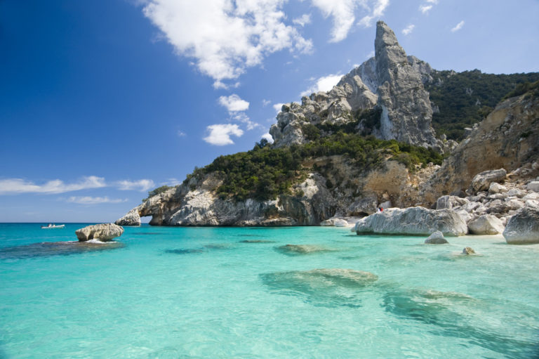 cala-goloritze-one-of-the-most-renowed-beaches-Italy